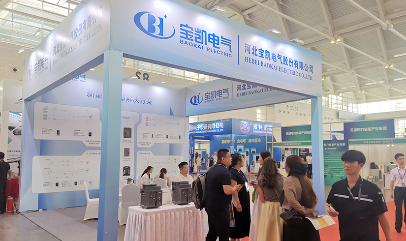 暴击行业天花板！pa视讯电气硬核技术亮相天津清洁能源展，引央视记者及能源产业巨头现场“挖宝”